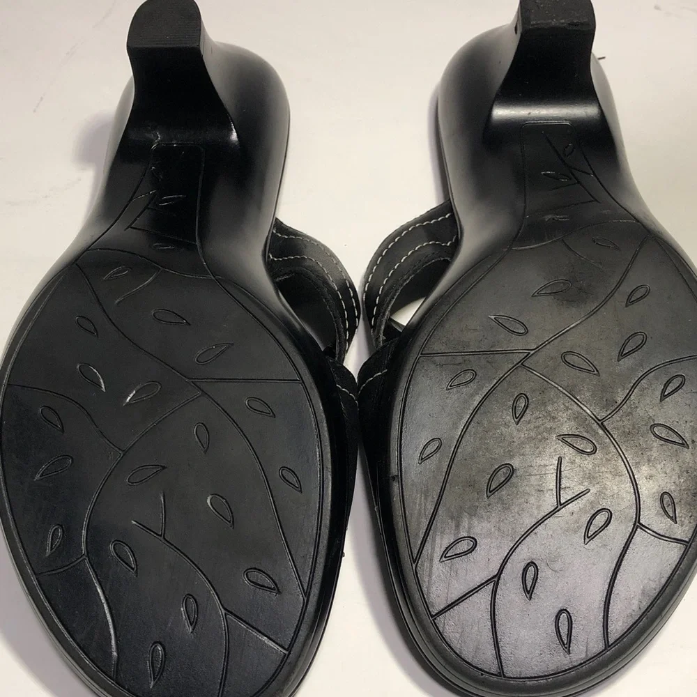Connie Women's Wiggle Black Heeled Leather Mules, Size 9 1/2” M - Picture 10 of 16